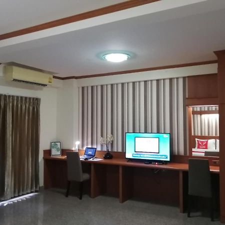 The Route Sriracha Hotel And Residence Ban Laem Chabang Exterior foto