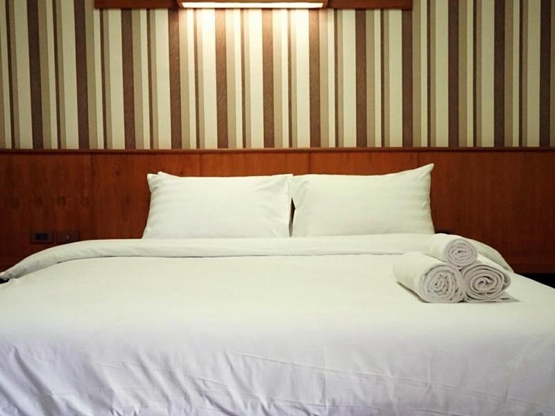 The Route Sriracha Hotel And Residence Ban Laem Chabang Exterior foto