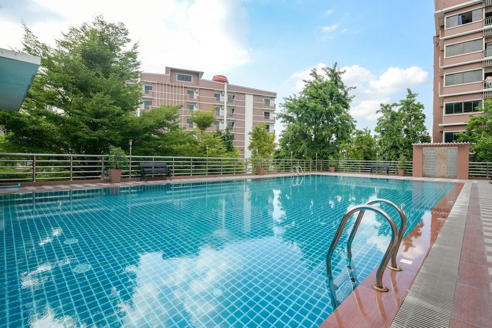 The Route Sriracha Hotel And Residence Ban Laem Chabang Exterior foto
