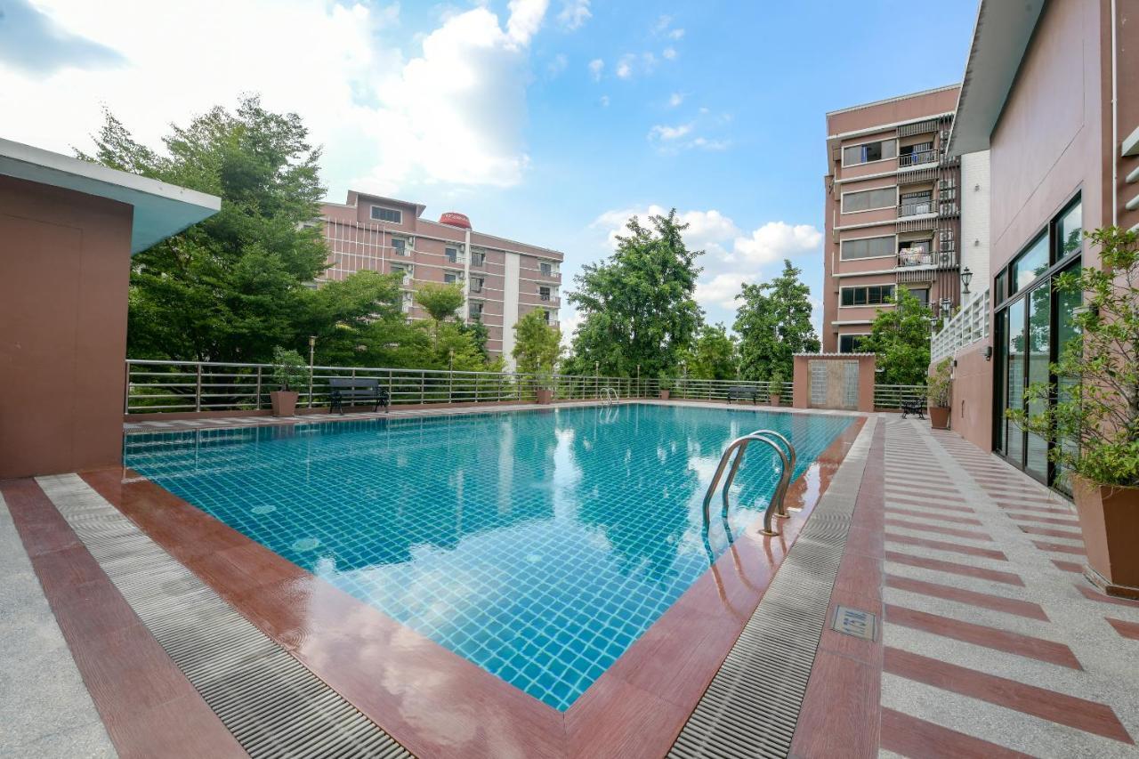 The Route Sriracha Hotel And Residence Ban Laem Chabang Exterior foto