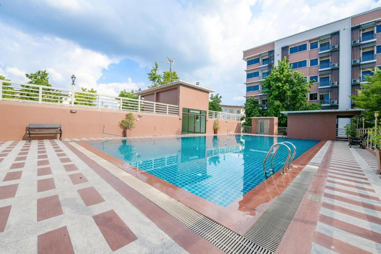 The Route Sriracha Hotel And Residence Ban Laem Chabang Exterior foto