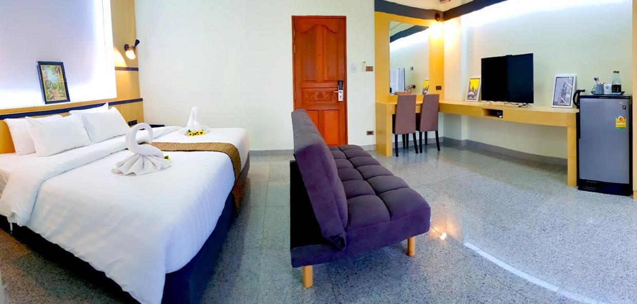 The Route Sriracha Hotel And Residence Ban Laem Chabang Exterior foto